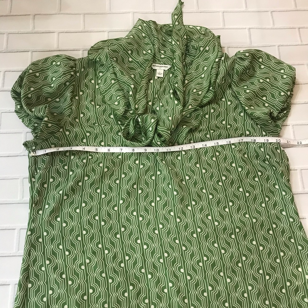 Banana Republic Factory Pussybow blouse - Picture 5 of 7